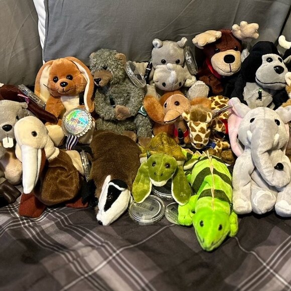 Lot Of 22 Vintage Coca Cola International Plushies All With Tags - No Duplicates - Picture 6 of 6